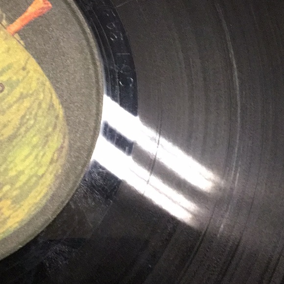 Beatles Abbey Road album. Some fingerprints a scratches but none severe. - Picture 7 of 8